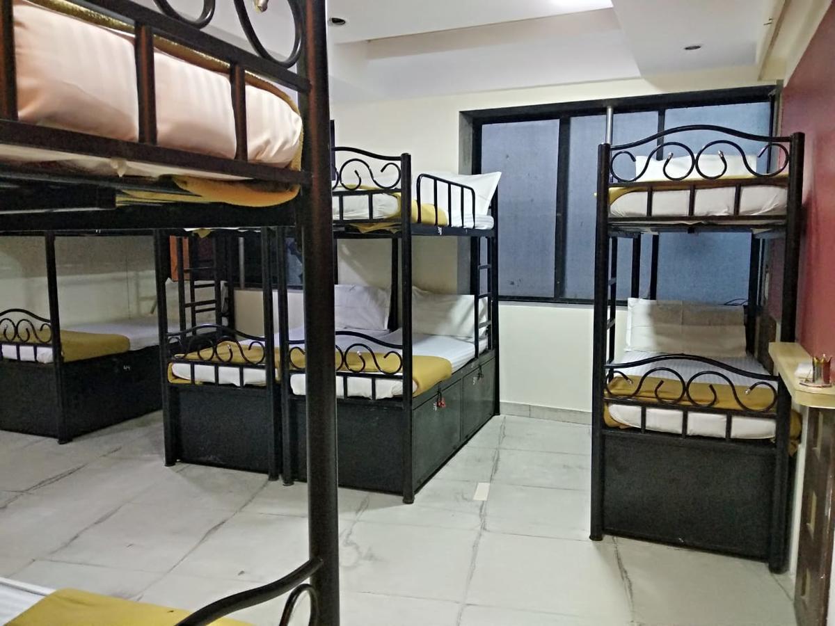 Bandra Dormitory Only For Indian 孟买 外观 照片