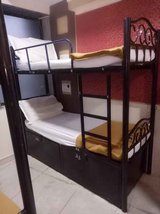 Bandra Dormitory Only For Indian 孟买 外观 照片