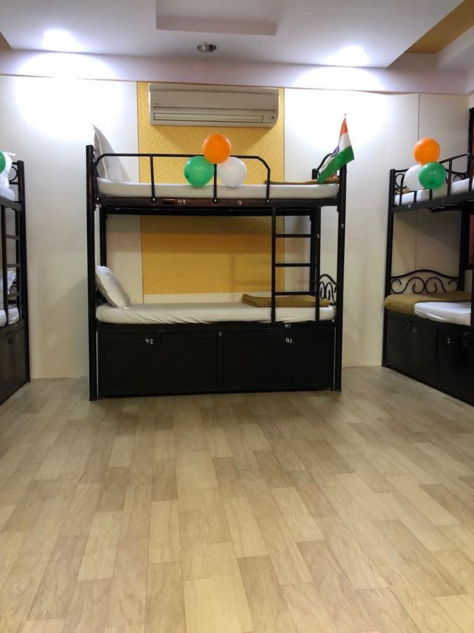 Bandra Dormitory Only For Indian 孟买 外观 照片