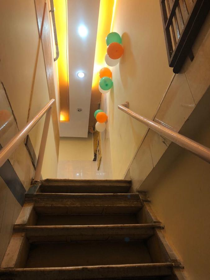 Bandra Dormitory Only For Indian 孟买 外观 照片