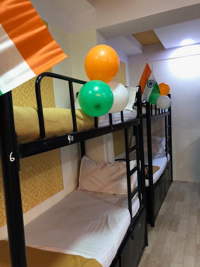 Bandra Dormitory Only For Indian 孟买 外观 照片