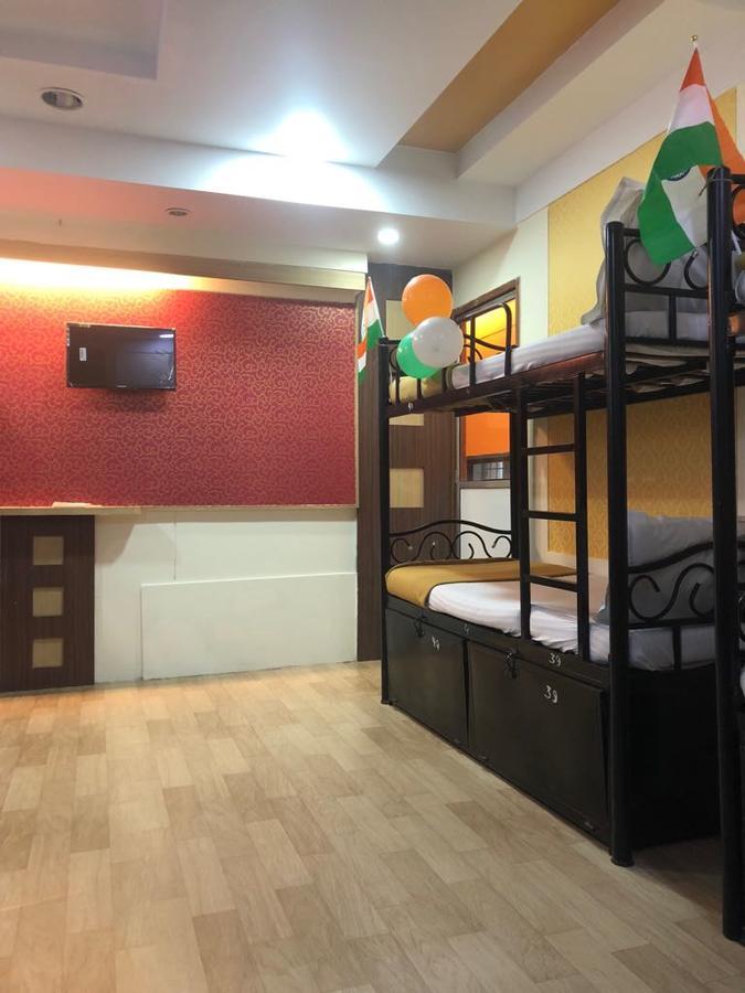 Bandra Dormitory Only For Indian 孟买 外观 照片